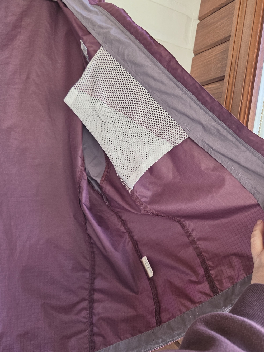 Vtg Patagonia Womens Lightweight Jacket Windbreaker Zip Up Purple Gray Size M - Picture 9 of 10